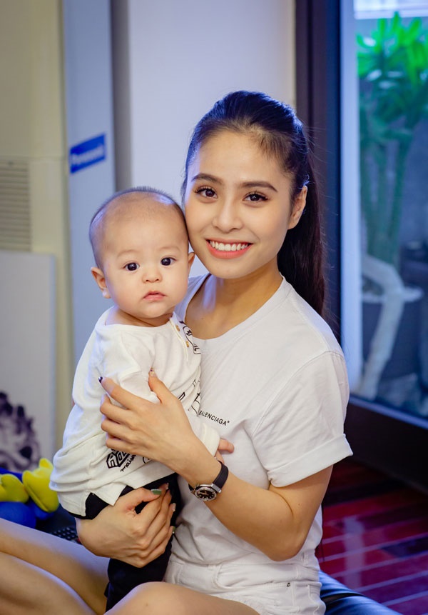 Ca nương Kiều Anh đang ngủ thì thấy con trai đi tìm roi, cô hết hồn tưởng bị đánh nhưng sự thật mới sửng sốt-3