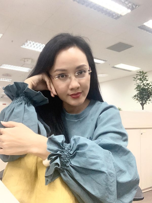 Ngỡ ngàng với nhan sắc ở tuổi 40 của BTV Hoài Anh: Không có nếp nhăn, càng mộc mạc càng đẹp!-7