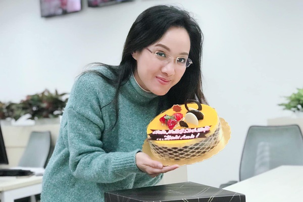 BTV Hoài Anh nhớ mẹ nhưng không thể về Sài Gòn thăm nhà vì dịch: Chưa bao giờ mong những cái chạm tay như lúc này, con sẽ trở về!-5