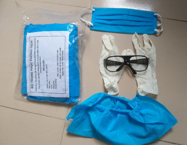 Tràn lan đồ bảo hộ phòng dịch Covid-19 được bán theo combo, chỉ vài chục nghìn đồng-1