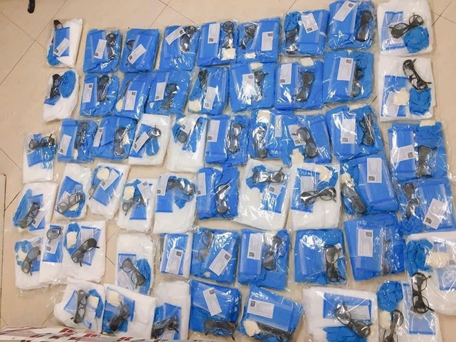 Tràn lan đồ bảo hộ phòng dịch Covid-19 được bán theo combo, chỉ vài chục nghìn đồng-2