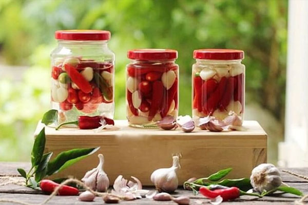 Làm thịt sốt chua ngọt, vợ cho thêm dứa vào, chồng ăn khen không ngớt-8