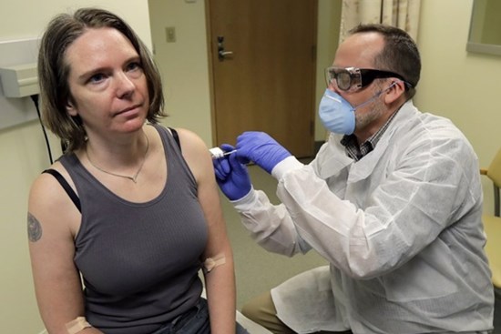 Những người đầu tiên thử nghiệm vaccine ngừa virus corona mới ở Mỹ