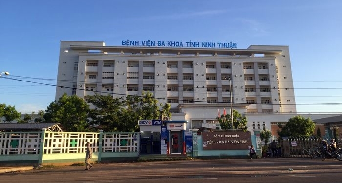 Bệnh nhân thứ 61 dự đám cưới, Ninh Thuận họp khẩn-1