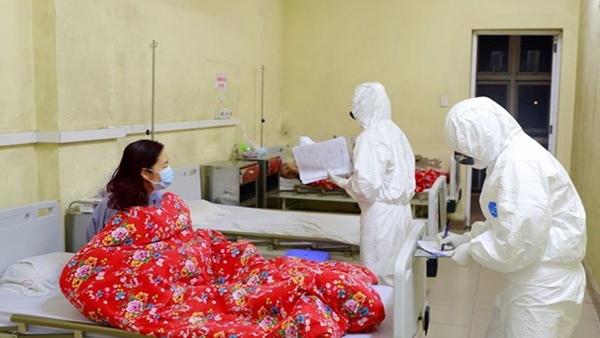 Tận mắt xem bác sĩ điều trị bệnh nhân nhiễm Covid-19 tại Quảng Ninh-1