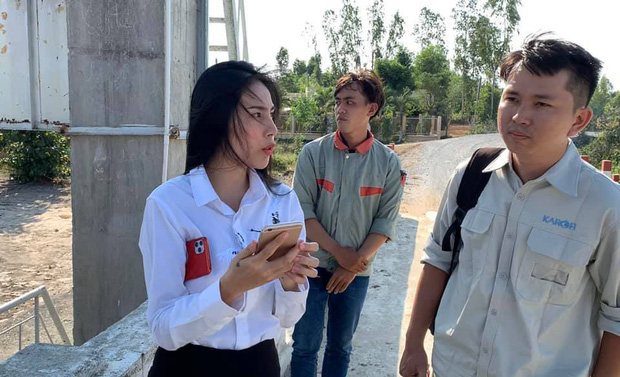 Đằng sau 11 tỷ Thuỷ Tiên huy động đóng góp cứu trợ miền Tây là hình ảnh ăn vội mì khiến bao người xúc động-6