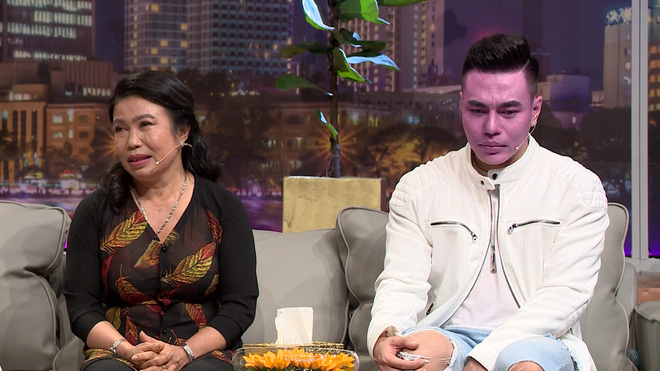 Mẹ Lê Dương Bảo Lâm: Hồi đẻ nó ra ai cũng chê, nói tôi đẻ con trai kiểu gì mà cái miệng xấu hoắc-3