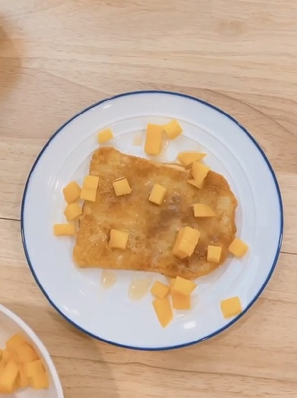 Sau bánh mì tổ dân phố, Đức Phúc làm Hòa Minzy, Erik khoái chí với món sang hơn-8