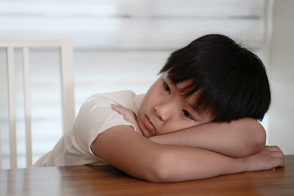 Con gái 21 tháng biết xếp bảng chữ cái, đếm số, đánh đàn, Lan Phương tiết lộ quy tắc dạy con mẹ nào cũng khen ngợi-8