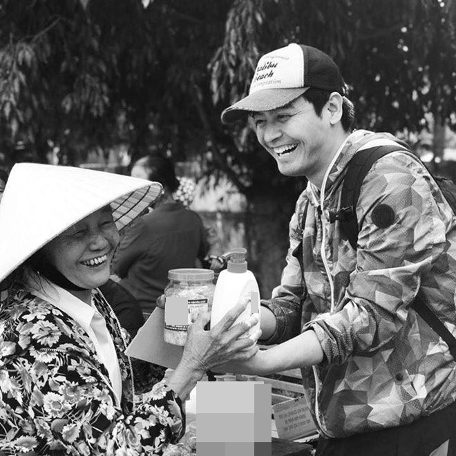 Phan Anh góp tiền từ thiện chống Covid-19 nhưng... chẳng ai biết con số là bao nhiêu!-4
