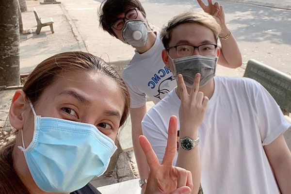 Đại gia khu cách ly gọi tên Võ Hoàng Yến: Bánh kẹo, hoa quả, vật dụng cá nhân nhiều đến mức mở cả tiệm tạp hoá cơ!-6