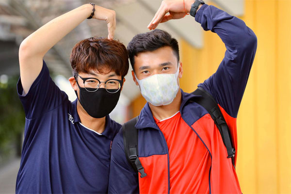 Cầu thủ Việt Nam quyên góp phòng chống dịch-2