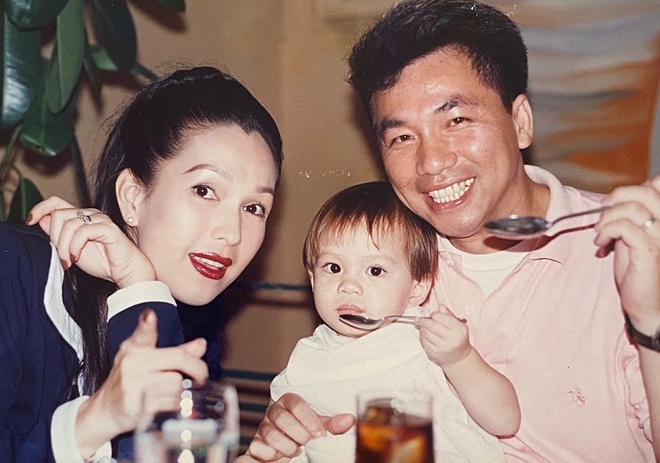 Con gái Diễm My 6X khoe ảnh mẹ ngày trẻ-2
