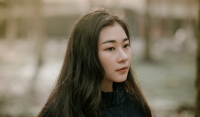 Nhìn thấy chiếc xe ô tô trong sân nhà tôi, người yêu đang nhăn nhó bỗng trợn tròn mắt kinh ngạc rồi cuống quýt vâng dạ với bố mẹ tôi-2