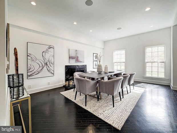 Cựu siêu mẫu Bằng Lăng lột xác biệt thự siêu sang tại Mỹ: Rộng 900m2, chẳng kém cạnh lâu đài ở Singapore-5