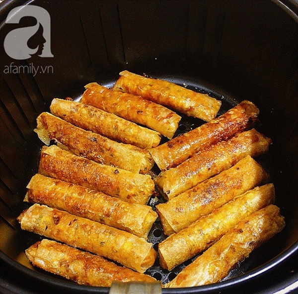 Bộ sưu tập 5 món siêu ngon làm bằng nồi chiên không dầu mẹ đảm trổ tài trong kì nghỉ dài-1