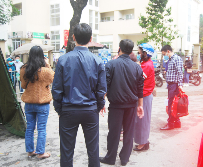Hà Nội: Đã có 240 du học sinh về khu cách ly tập trung Pháp Vân-11