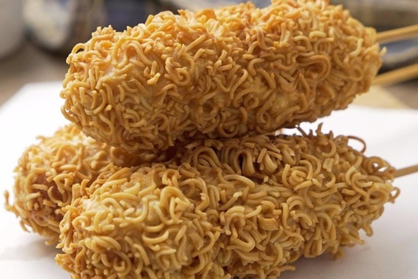 6 cách biến tấu mì gói trở thành món ăn ngon lạ đang được chị em chia sẻ rần rần-5