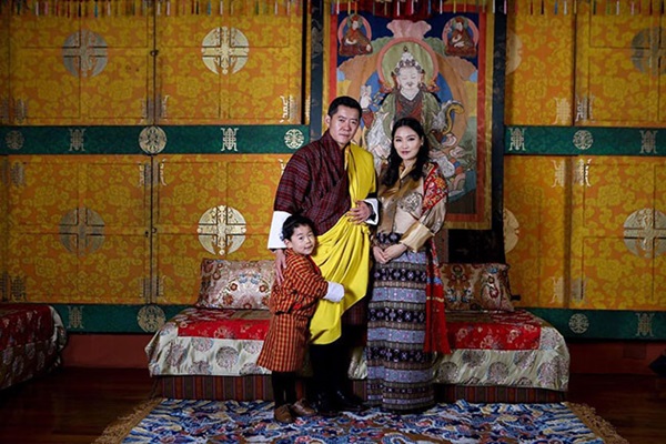 Hoàng hậu Bhutan hạ sinh em bé thứ hai, giới tính của đứa trẻ gây bất ngờ và thông điệp ý nghĩa của hoàng gia-2