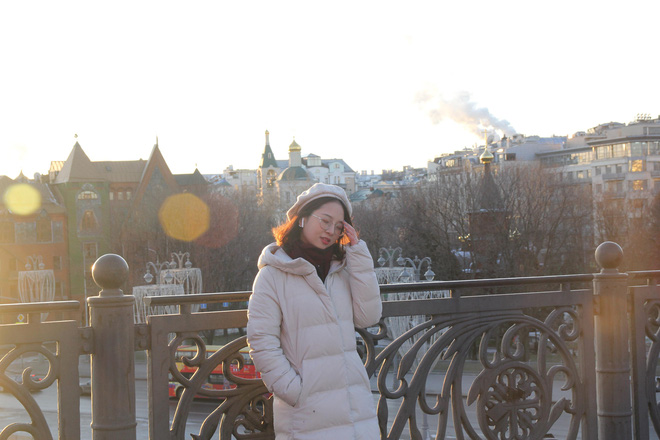 Nữ du học sinh Việt tại Anh quyết không về nước: Bên này đang không sao, lên máy bay biết đâu lây bệnh, Việt Nam lại thêm ca mới...-12