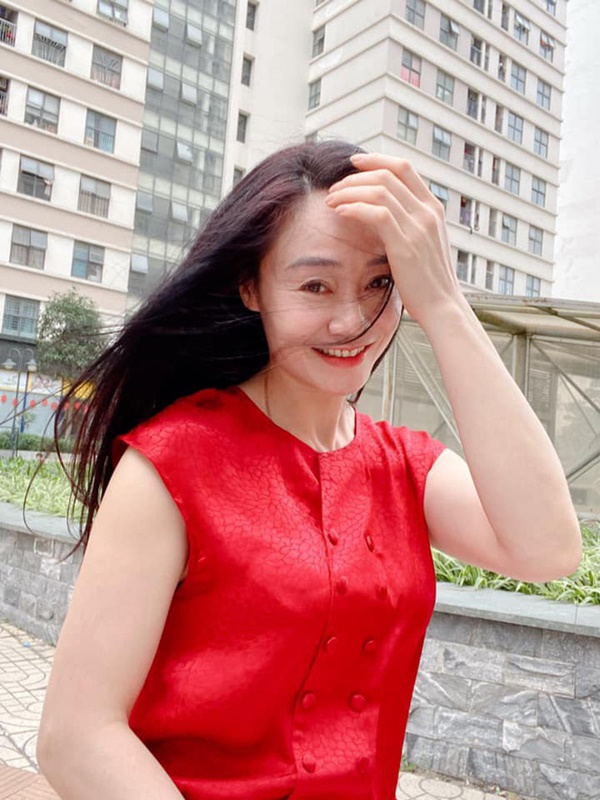 Nữ diễn viên xinh đẹp, chuyên đóng vai hoa hậu giờ ra sao?-6