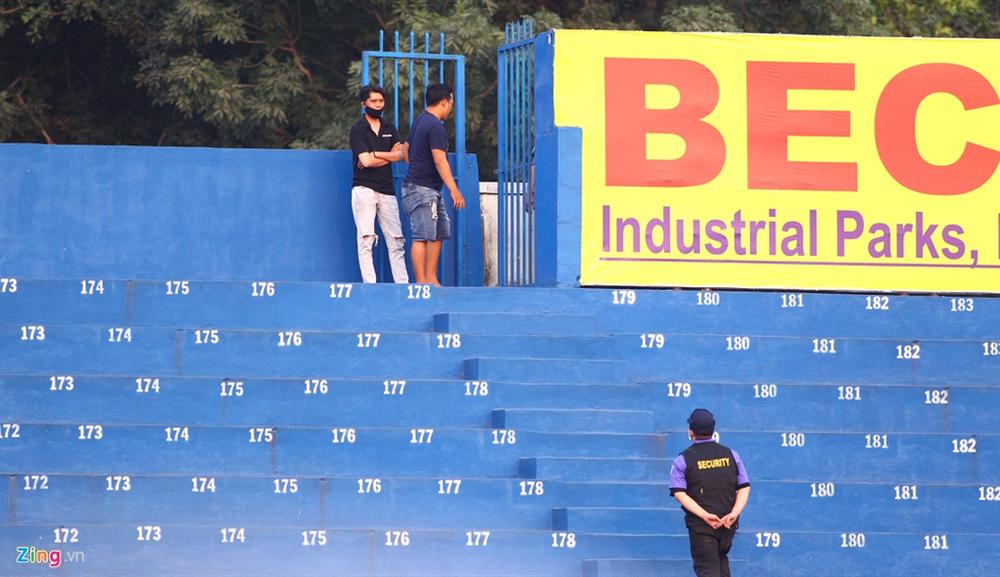 Cầu thủ Việt Nam thay đổi cách giao tiếp trên sân cỏ-2