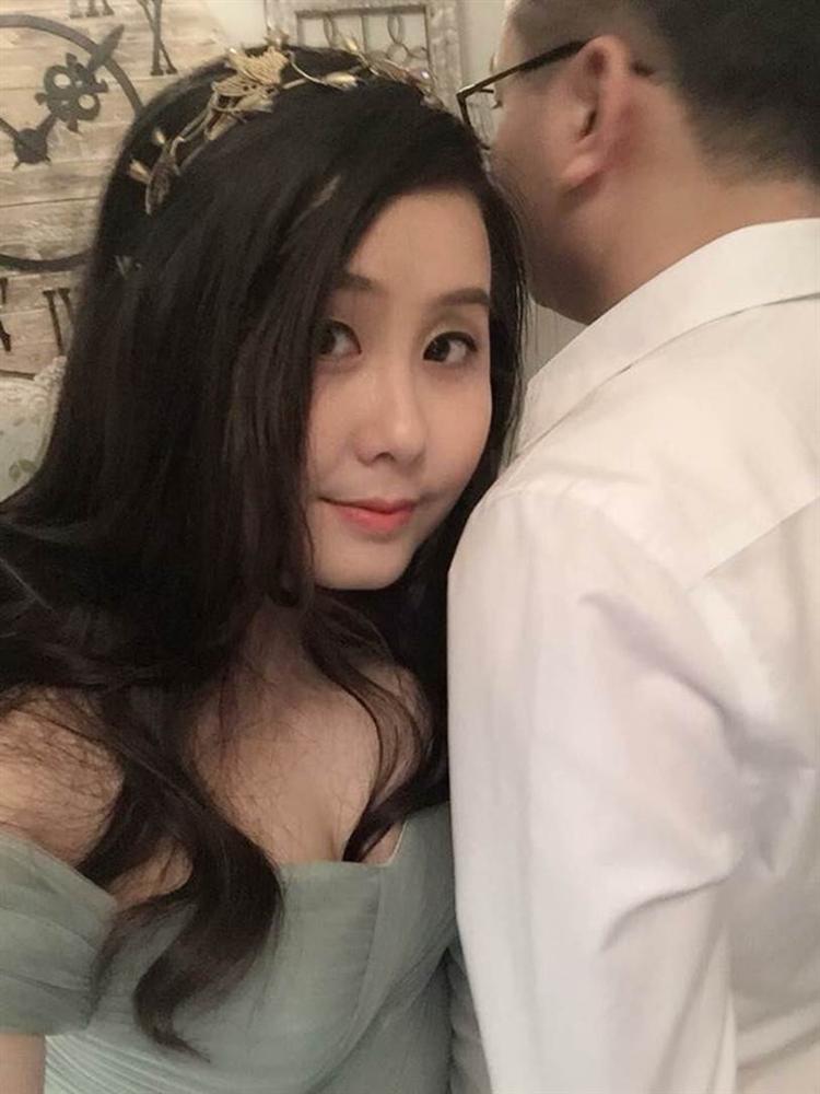 Chuyện tình bậc cha chú và trẻ trâu hút like MXH: Từ câu tỏ tình chú không thích thì trả dép cháu về đến màn bóc phốt chồng dại vợ mang-2