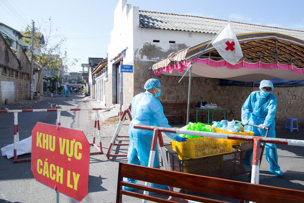Thêm 4 ca mắc Covid-19, có phi công Vietnam Airlines-2