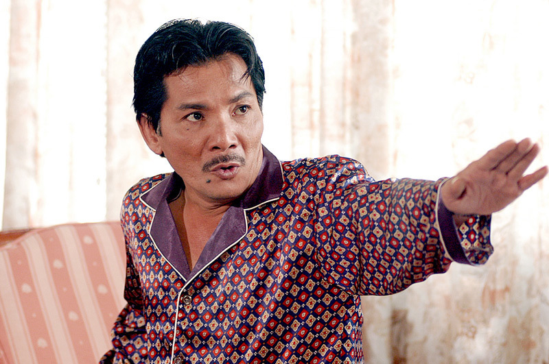 Thương Tín U70 lấy vợ kém 32 tuổi, ông hoàng màn ảnh cuối đời chật vật-4