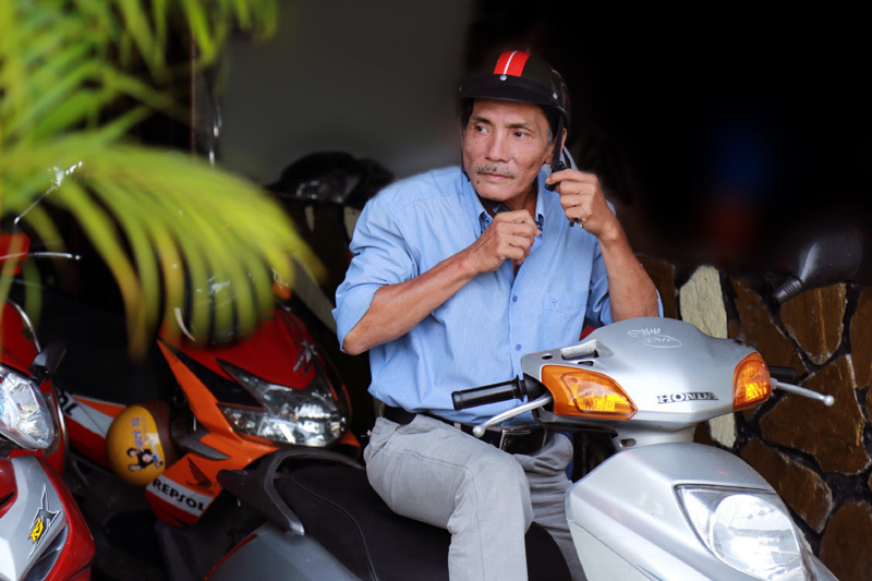 Thương Tín U70 lấy vợ kém 32 tuổi, ông hoàng màn ảnh cuối đời chật vật-8