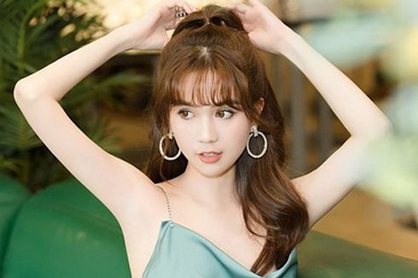 Ngọc Trinh khoe khéo món đồ quyền lực của giới siêu giàu?-5