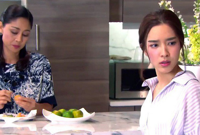 Mẹ tôi mắng chị dâu vì không chịu sinh con nhưng chị ấy cười trong nước mắt hỏi lại một câu khiến cả nhà tôi tái mặt-2