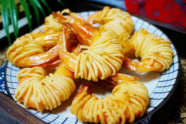 Một con tôm và một sợi mì cũng có thể thành món tuyệt ngon khiến chồng con bất ngờ-5