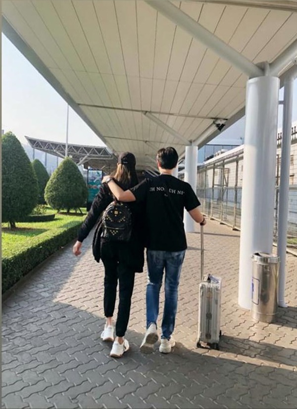 Lộ diện chân dung soái ca” U40 sắp kết hôn với Á hậu Thúy Vân-6