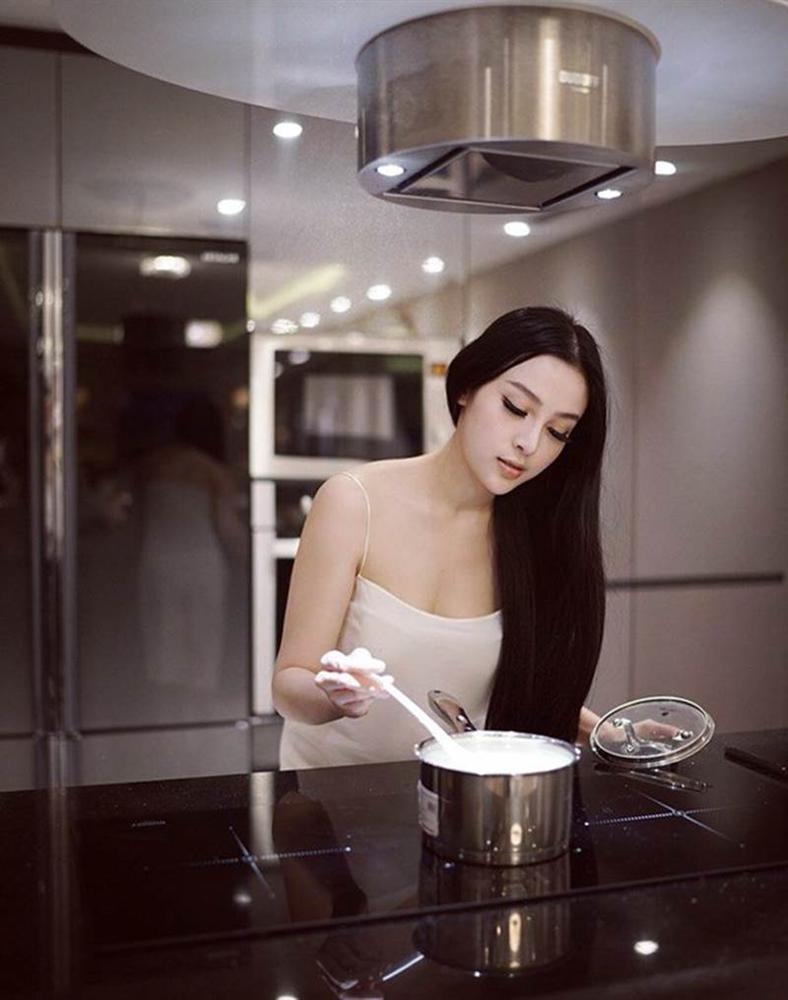 Đệ nhất mỹ nhân Sài Thành có nhà 100 tỷ, vừa được chồng tặng thêm biệt phủ 3,5 triệu đô-7