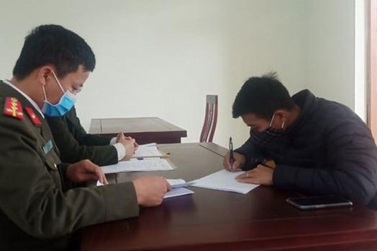 Nghệ An: Tung tin thất thiệt về virus Covid-19, thanh niên bị phạt 12,5 triệu đồng