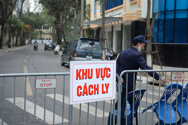 Lịch trình di chuyển của bệnh nhân 97, 98 nhiễm Covid-19: Là 2 giáo viên ở chung phòng tại TP.HCM, cùng đi quán bar Buddha-2