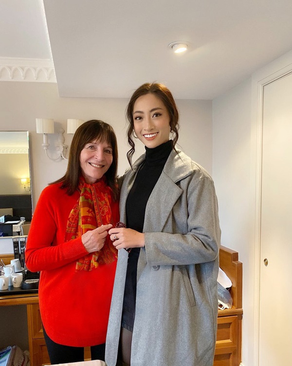 Chủ tịch Miss World Julia Morley dương tính với Covid-19, đương kim Hoa hậu thế giới và loạt nàng hậu phải cách ly-1