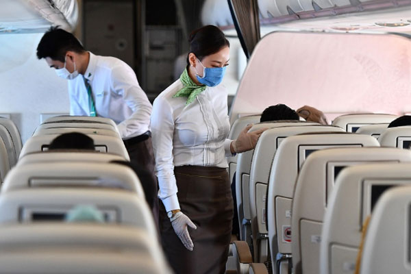 Chỉ 10 phút cởi bỏ khẩu trang, nữ sinh Hàn Quốc bị lây nhiễm Covid-19 từ người bệnh và trải nghiệm đau đớn: Tôi cảm giác như ruột bị xé toạc-6