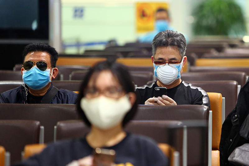 Chia sẻ từ sân bay Nội Bài của những người về nước để an toàn hơn-2