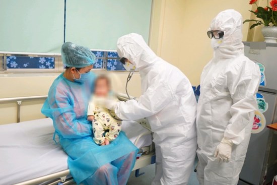 Mới: Bộ Y tế hướng dẫn dự phòng và xử trí COVID-19 ở phụ nữ mang thai, trẻ sơ sinh
