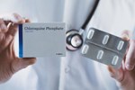 Mỹ: Chồng chết, vợ nguy kịch khi tự ý uống chất giống thuốc chống sốt rét chloroquine để phòng Covid-19-3
