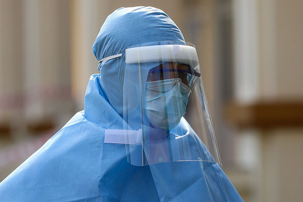 Hà Nội: Vì sao người dân nên ở nhà trong 2 tuần quyết định của Covid-19?-4