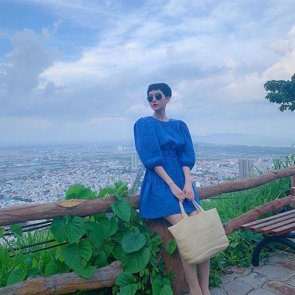 Hết diện đồ khoét ngực, Hiền Hồ lại chọn áo ngắn cũn, tiếp tục thử sức phong cách gợi cảm-14