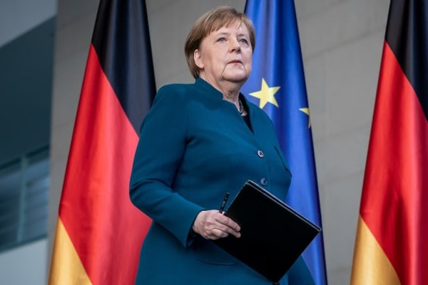 Ca mổ đặc biệt tại khu cách ly của Bệnh viện Bệnh Nhiệt đới Trung ương-2