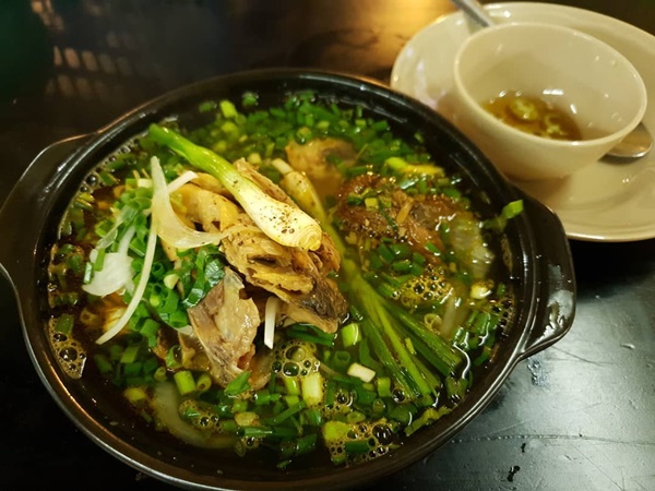 Bánh canh nam phổ và những món hấp dẫn nhất định phải thử khi đến Huế-1