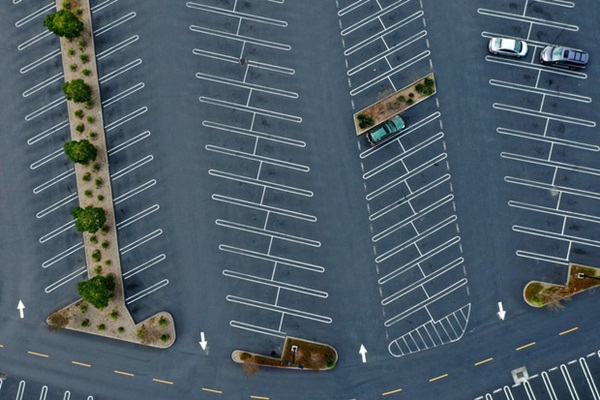 Nước Mỹ vắng vẻ lạ thường giữa đại dịch Covid-19: Những quảng trường, con đường, khu vui chơi nổi tiếng nay không một bóng người-17