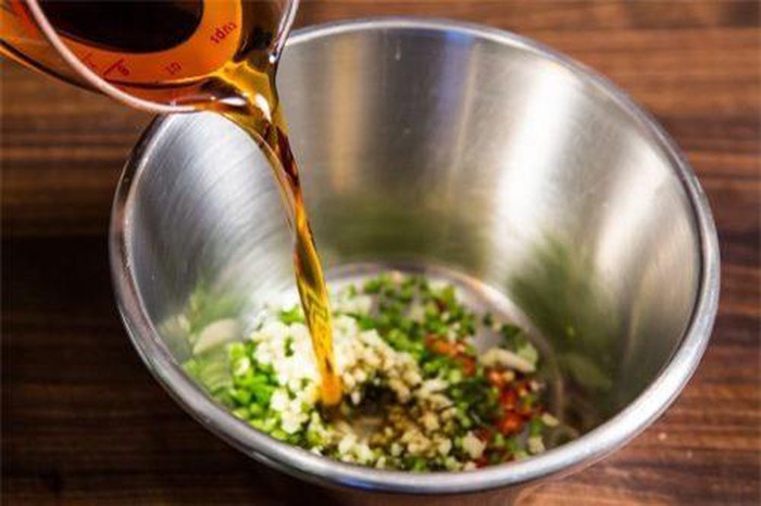 Sai lầm khi sử dụng gia vị khiến các bà nội trợ phải ân hận, bỏ ngay trước khi quá muộn-2