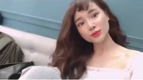 Để tóc mái cong khó hiểu, nhan sắc Nhã Phương vẫn rạng ngời cân hết tất cả-2