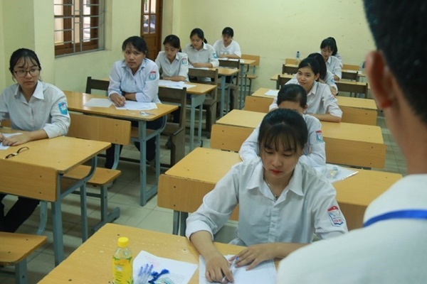 Thông tin mới từ Bộ GD-ĐT: Sẽ xây dựng ma trận đề thi THPT quốc gia 2020-2